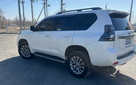 Toyota Land Cruiser Prado 150 рестайлинг 2, 2017 год, 3 945 000 рублей, 10 фотография