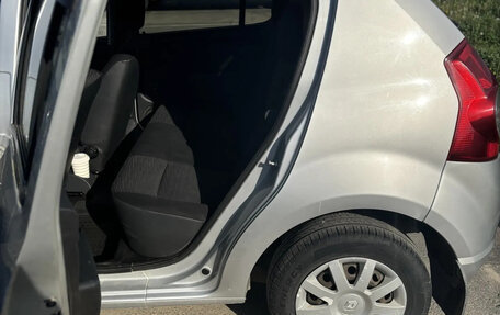 Renault Sandero I, 2013 год, 550 000 рублей, 7 фотография