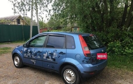 Ford Fiesta, 2003 год, 235 000 рублей, 2 фотография