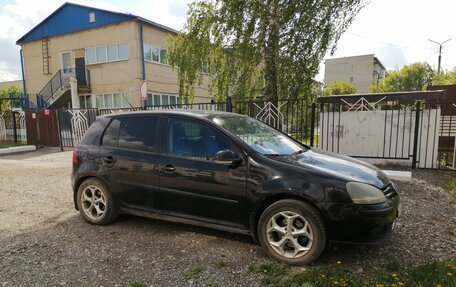 Volkswagen Golf V, 2005 год, 328 500 рублей, 2 фотография