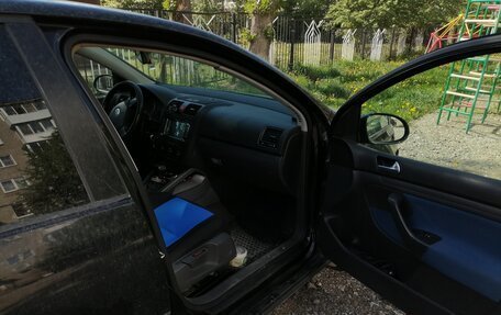 Volkswagen Golf V, 2005 год, 328 500 рублей, 7 фотография