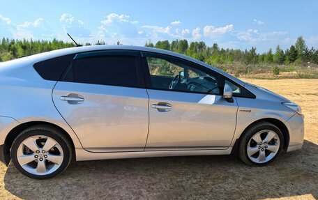 Toyota Prius, 2011 год, 1 180 000 рублей, 9 фотография