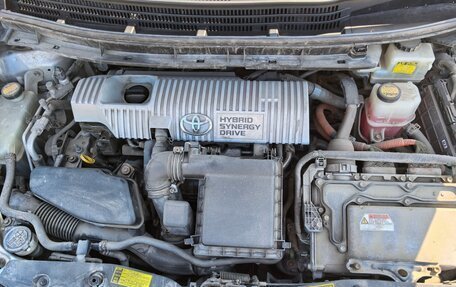Toyota Prius, 2011 год, 1 180 000 рублей, 14 фотография