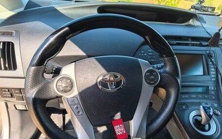 Toyota Prius, 2011 год, 1 180 000 рублей, 11 фотография