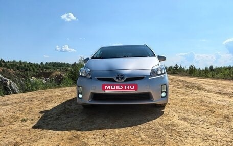 Toyota Prius, 2011 год, 1 180 000 рублей, 25 фотография