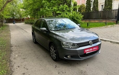 Volkswagen Jetta VI, 2014 год, 799 000 рублей, 3 фотография