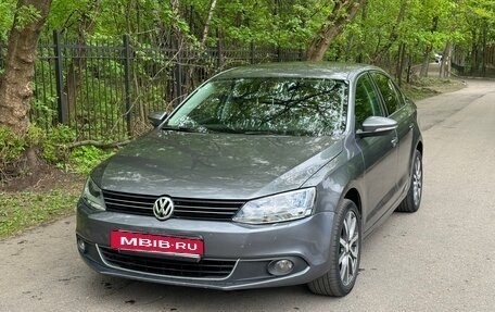 Volkswagen Jetta VI, 2014 год, 799 000 рублей, 2 фотография