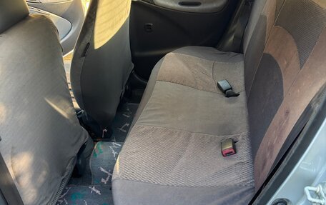 Toyota Vitz, 2000 год, 325 000 рублей, 14 фотография