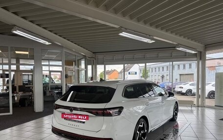Volkswagen Passat, 2025 год, 4 550 000 рублей, 5 фотография