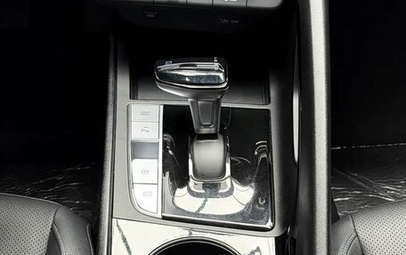 Hyundai Elantra, 2023 год, 1 850 000 рублей, 10 фотография