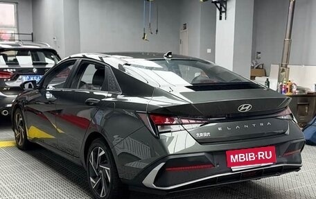 Hyundai Elantra, 2023 год, 1 850 000 рублей, 6 фотография