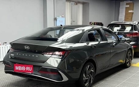 Hyundai Elantra, 2023 год, 1 850 000 рублей, 4 фотография