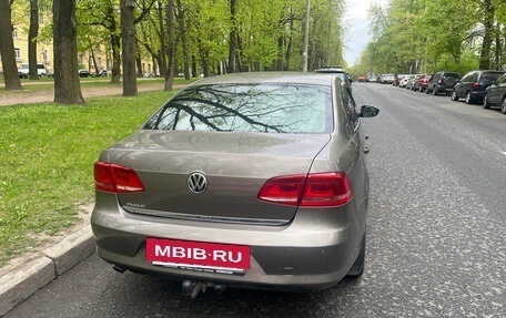 Volkswagen Passat B7, 2011 год, 1 000 000 рублей, 2 фотография