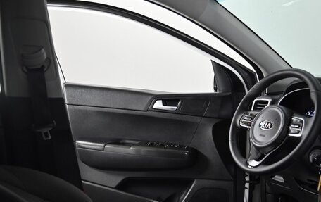 KIA Sportage IV рестайлинг, 2018 год, 1 799 000 рублей, 10 фотография