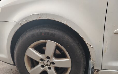 Volkswagen Touran III, 2007 год, 535 000 рублей, 11 фотография