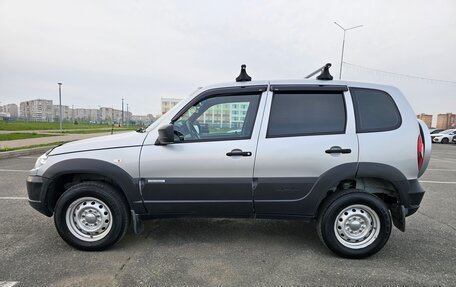 Chevrolet Niva I рестайлинг, 2018 год, 735 000 рублей, 8 фотография