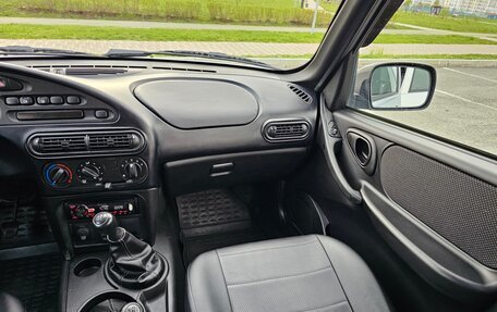 Chevrolet Niva I рестайлинг, 2018 год, 735 000 рублей, 10 фотография
