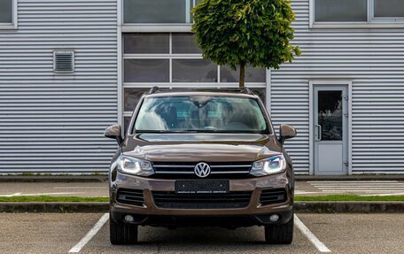 Volkswagen Touareg III, 2012 год, 1 855 000 рублей, 2 фотография