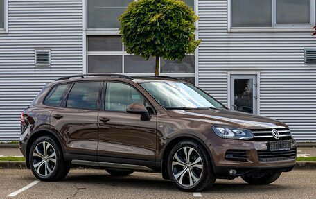 Volkswagen Touareg III, 2012 год, 1 855 000 рублей, 3 фотография