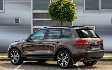 Volkswagen Touareg III, 2012 год, 1 855 000 рублей, 4 фотография