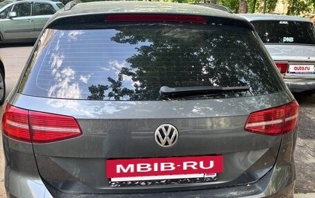 Volkswagen Passat B8 рестайлинг, 2016 год, 1 730 000 рублей, 2 фотография