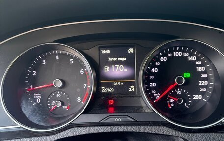 Volkswagen Passat B8 рестайлинг, 2016 год, 1 730 000 рублей, 15 фотография