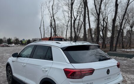 Volkswagen T-Roc I, 2023 год, 1 800 000 рублей, 8 фотография