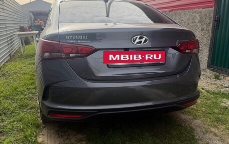 Hyundai Solaris II рестайлинг, 2021 год, 1 600 000 рублей, 3 фотография