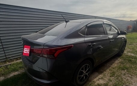 Hyundai Solaris II рестайлинг, 2021 год, 1 600 000 рублей, 5 фотография