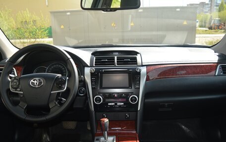 Toyota Camry, 2013 год, 1 675 000 рублей, 28 фотография