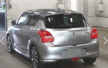Suzuki Swift V, 2018 год, 1 500 000 рублей, 9 фотография