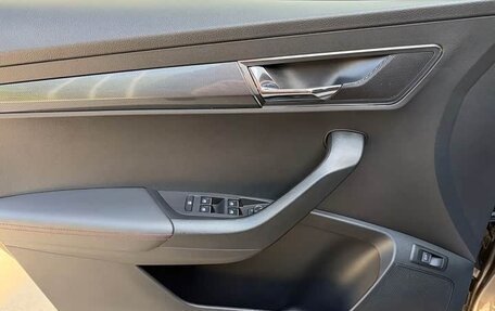 Skoda Karoq I, 2022 год, 2 200 000 рублей, 21 фотография