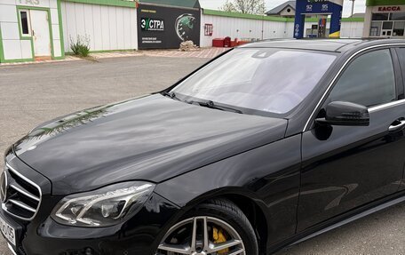 Mercedes-Benz E-Класс, 2013 год, 2 170 000 рублей, 2 фотография