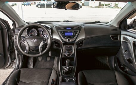 Hyundai Elantra V, 2013 год, 895 000 рублей, 17 фотография