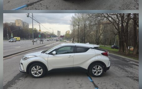 Toyota C-HR I рестайлинг, 2021 год, 2 850 000 рублей, 2 фотография