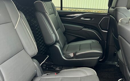 Cadillac Escalade V, 2023 год, 13 500 000 рублей, 11 фотография