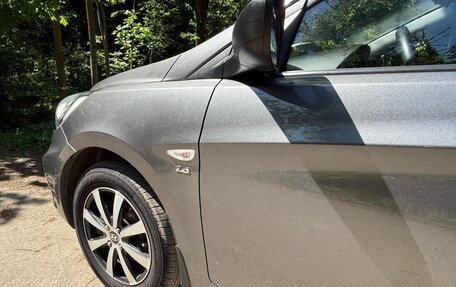 Hyundai Solaris II рестайлинг, 2011 год, 975 000 рублей, 6 фотография