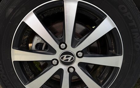 Hyundai Solaris II рестайлинг, 2011 год, 975 000 рублей, 30 фотография