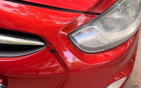 Hyundai Solaris II рестайлинг, 2011 год, 450 000 рублей, 10 фотография