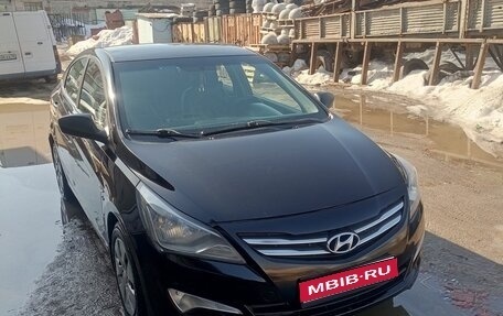 Hyundai Solaris II рестайлинг, 2014 год, 750 000 рублей, 1 фотография