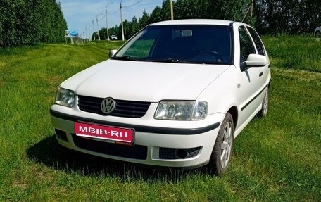 Volkswagen Polo III рестайлинг, 2001 год, 250 000 рублей, 1 фотография