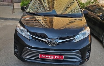 Toyota Sienna III, 2018 год, 2 950 000 рублей, 1 фотография