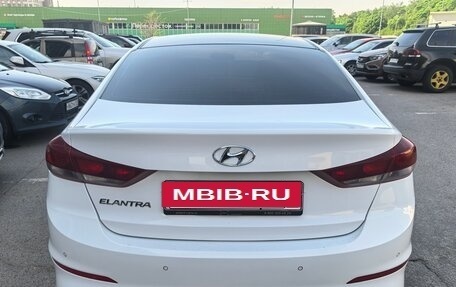 Hyundai Elantra VI рестайлинг, 2016 год, 1 200 000 рублей, 5 фотография