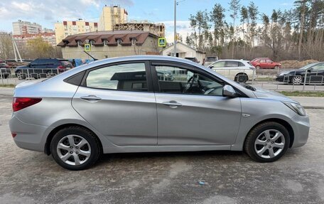 Hyundai Solaris II рестайлинг, 2011 год, 510 000 рублей, 3 фотография