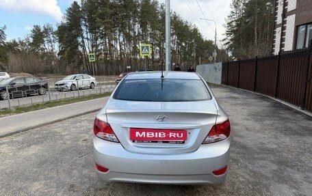 Hyundai Solaris II рестайлинг, 2011 год, 510 000 рублей, 4 фотография