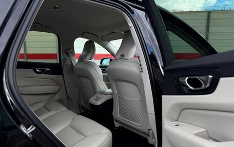Volvo XC60 II, 2020 год, 3 990 000 рублей, 10 фотография