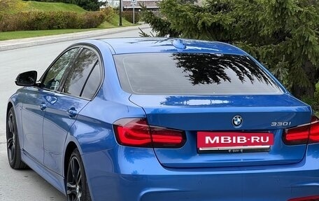 BMW 3 серия, 2018 год, 1 550 000 рублей, 12 фотография