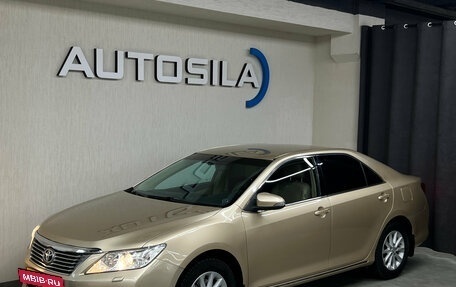Toyota Camry, 2012 год, 1 547 000 рублей, 2 фотография