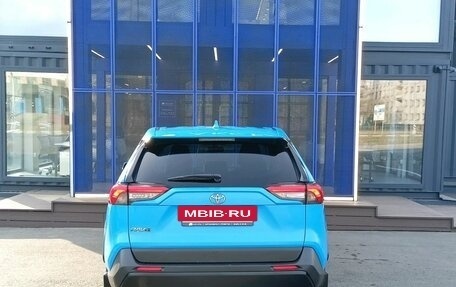 Toyota RAV4, 2020 год, 3 119 000 рублей, 6 фотография