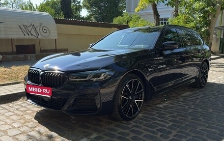 BMW 5 серия, 2020 год, 5 950 000 рублей, 2 фотография